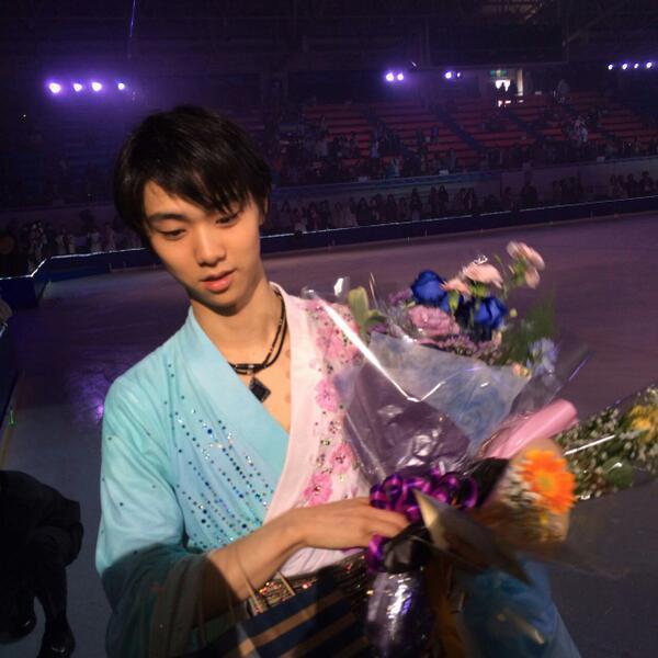 最新売れ筋 羽生結弦 サイン入り プリザーブドフラワー - タレントグッズ